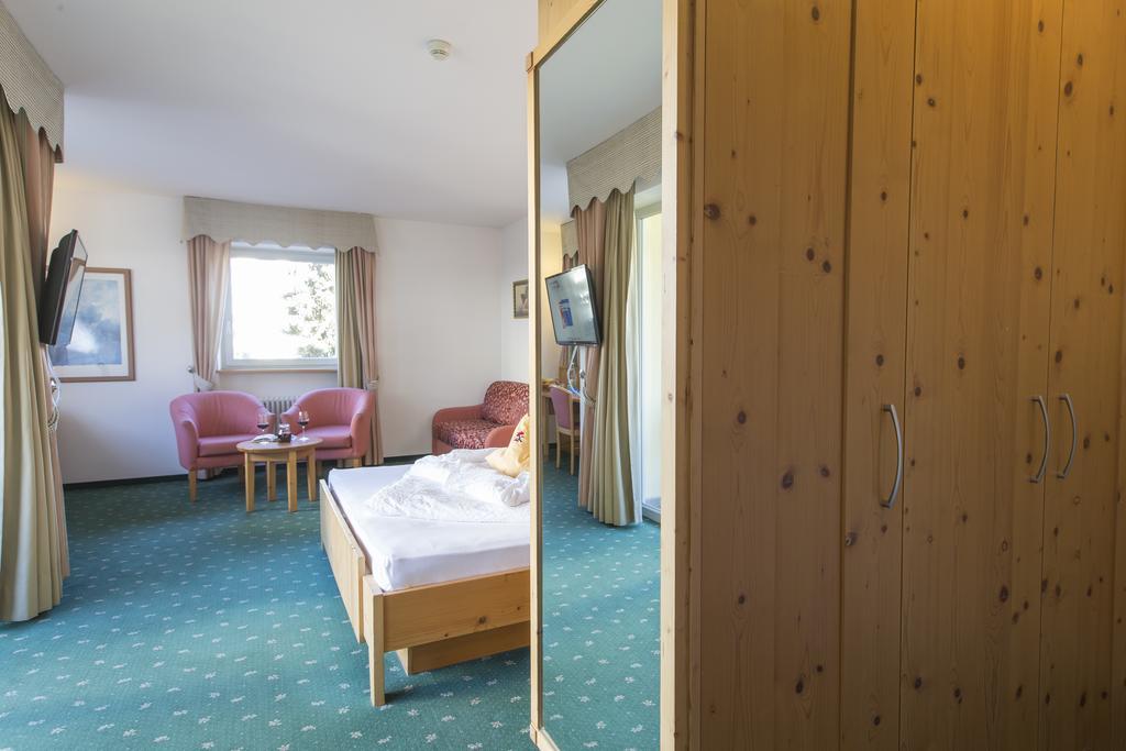 Hotel Kronplatz 3*